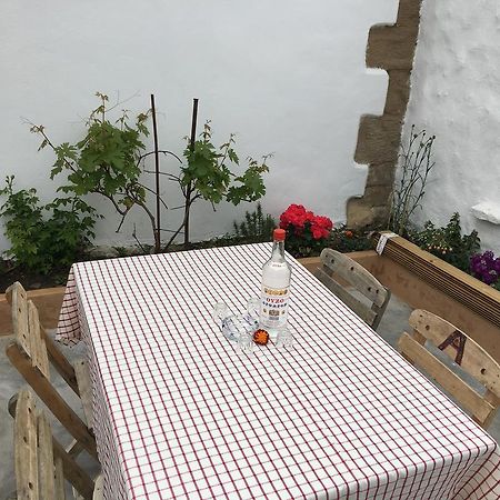 Anemos Traditional Villa アルハンゲロス エクステリア 写真