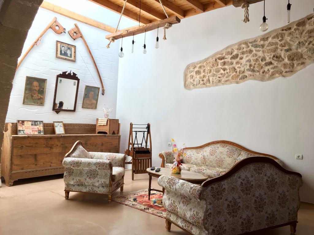 Anemos Traditional Villa アルハンゲロス エクステリア 写真